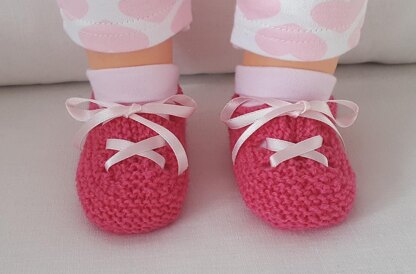 Marina - 4ply baby shoes or slippers