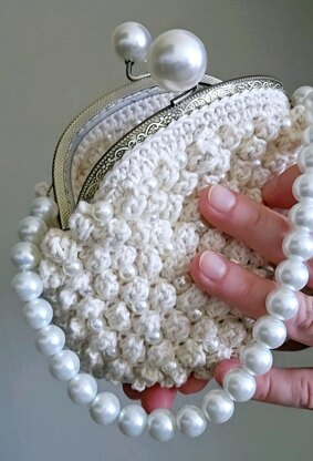 Pearls & Prosecco Purse