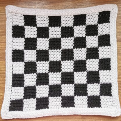 Chess / checkers board crochet pattern - Chequered blanket