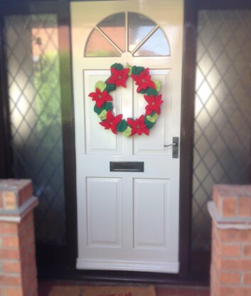 Poinsettia Christmas Wreath