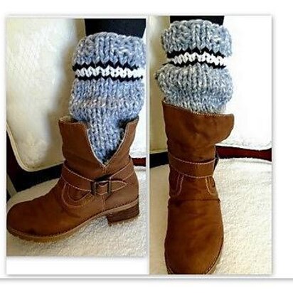 898 - grey striped knit legwarmers