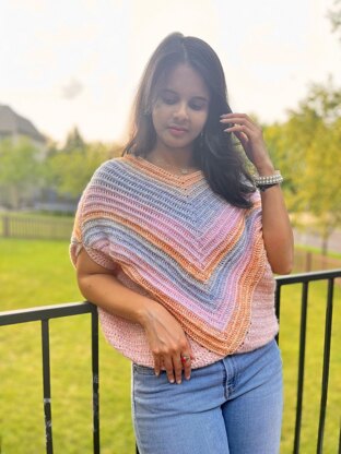 V-Snug Oversized Crochet Tee