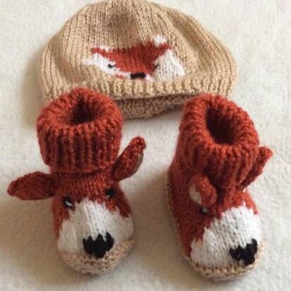 Fox Cub Hat & Booties - knitting pattern