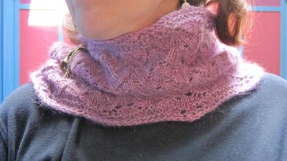 Fuzzy Lace Neckwarmer