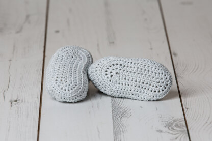 Tatty Teddy Baby Hat & Bootees Me To You in DMC Natura Just Cotton - 15430L/2 - Leaflet