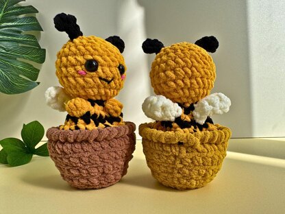 Bumble Bee Pop Up Amigurumi