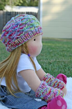 Lucy Doll Hat & Fingerless Gloves