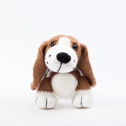 Herbie the Basset Hound in Deramores Studio DK - Downloadable PDF