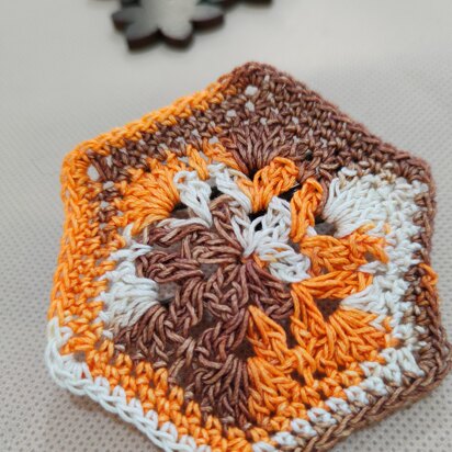 A Crochet Hexagon Motif