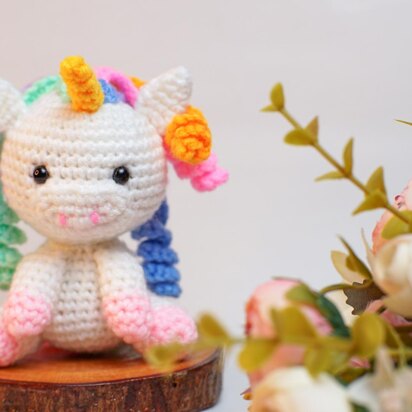Rainbow unicorn amigurumi crochet pattern