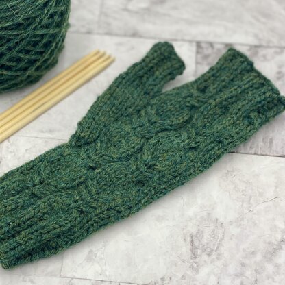 Celtic Feather Mitts