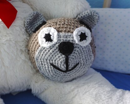 Crochet pattern for the Small cuddly bear cushion