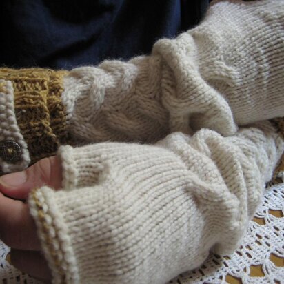 Shake the Barley Fingerless Gloves