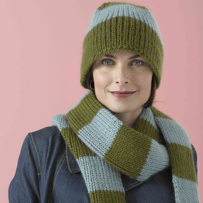 Bleecker Street Hat and Scarf in Lion Brand Alpine Wool - 90177AD