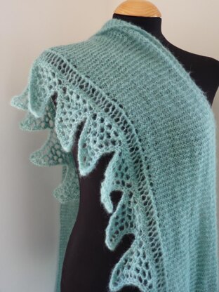 Sharks Tooth Crescent Shawl