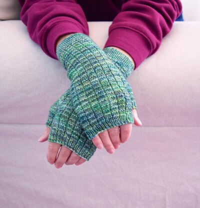 Valley View Fingerless Mitts