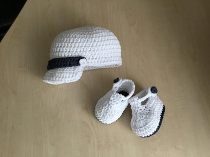 Baby Bootie & Hat Set N 261