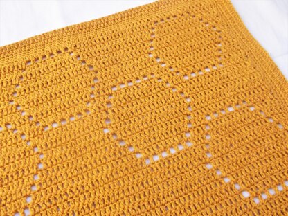 Little Bee Baby Blanket