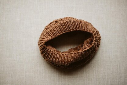 Mock Honeycomb Cowl