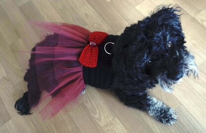 Crochet Pattern for the dog harness with tulle dress!