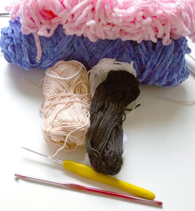 Crochet Pattern for the Smiling Bunny!