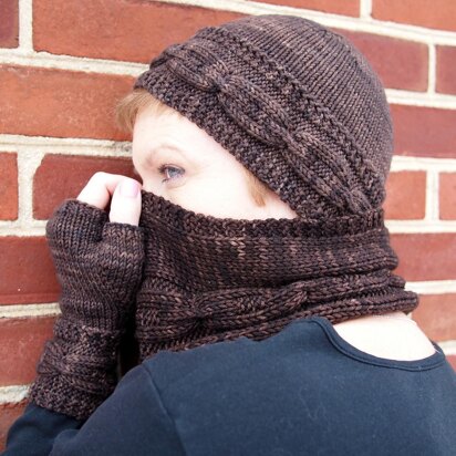 Beorn Cowl and Scarf (DK)