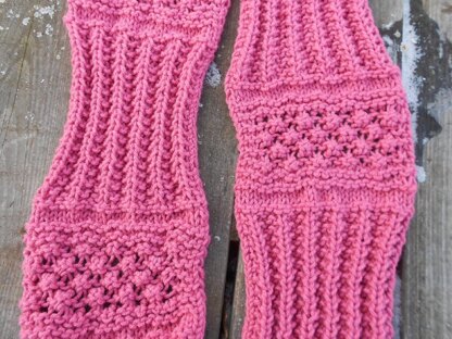 Ribbed Raspberries Infinity Scarf