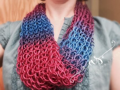 Lacy Eights Infinity Scarf