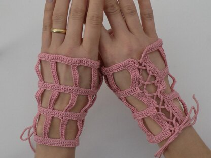 Mitts/Fingerless Gloves/Cuffs