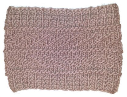 Love Wool Guernsey Cowl