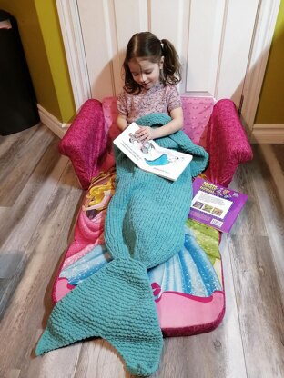 AQUA mermaid tail blanket