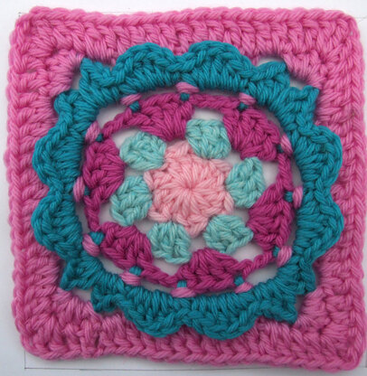 100 Bright and Colourful Granny Squares to Mix and Match