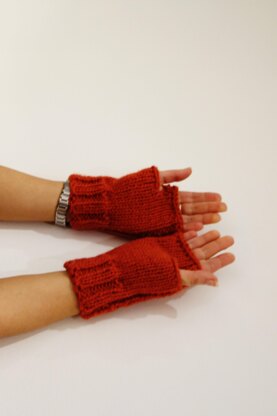 Chilly Chilli Fingerless Gloves