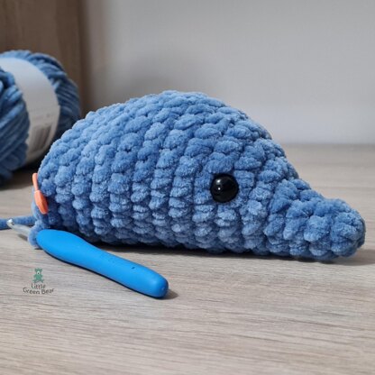 Dylan the Dolphin - UK Terminology - Amigurumi