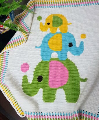 CROCHET Baby Blanket - Three Elephants