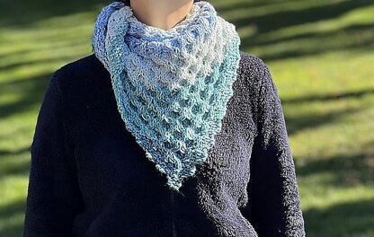 Dandan cable shawl