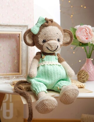 Crochet Doll Clothes Pattern - Outfit Chanel for large toys