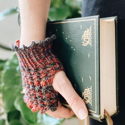 Dark academia fingerless gloves