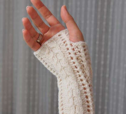 Lace Fingerless Gloves