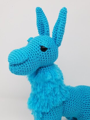 Groovy Llama Amigurumi