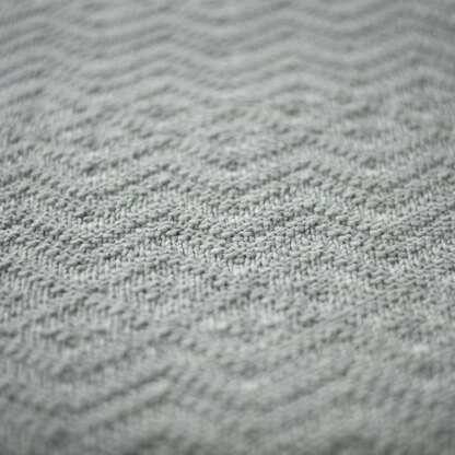 Reversible Blanket Zig Zag