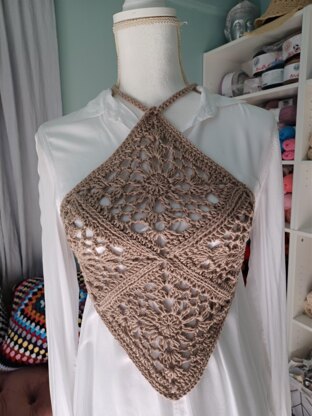 STONE BEIGE CROCHET HALTER TOP