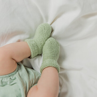 Var Booties - Knitting Pattern For Babies in MillaMia Naturally Baby Soft by MillaMia