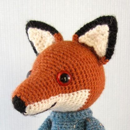 Bracken the Fox Amigurumi