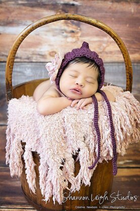 #23 Girls knitted pixie scallop hat