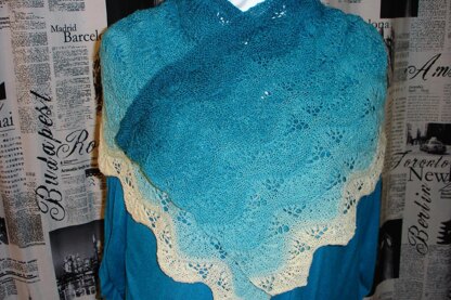 Sea Waves Lace Shawlette