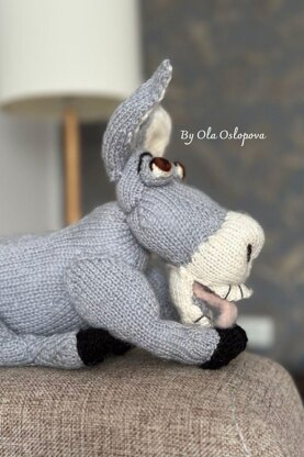 Donkey knitting pattern. Knitted donkey friend Shrek