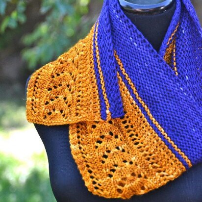 Lace Arrow Shawlette