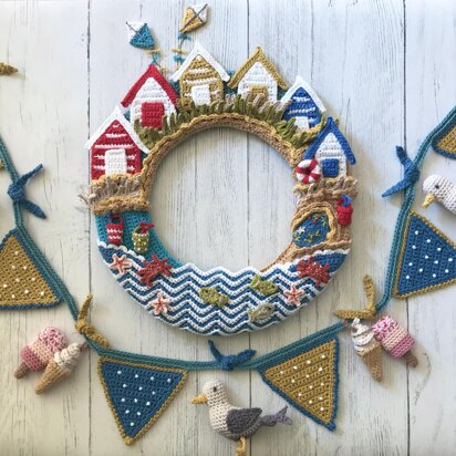 Seaside wreath and bunting