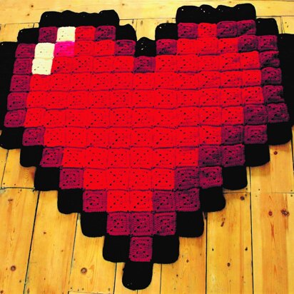 8-Bit Heart Blanket
